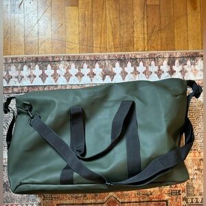 Rains Hilo Weekend Bag Duffle